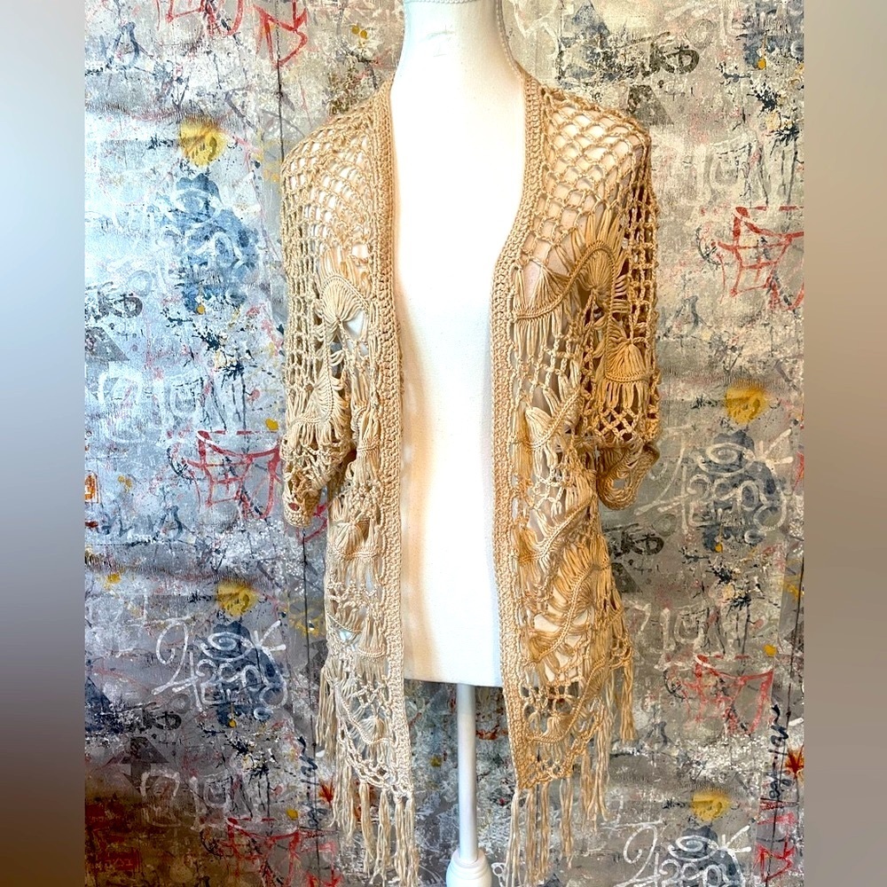 NWT- ENTRO Crocheted Beige Knit Coverup Open Cardigan. Size M/L